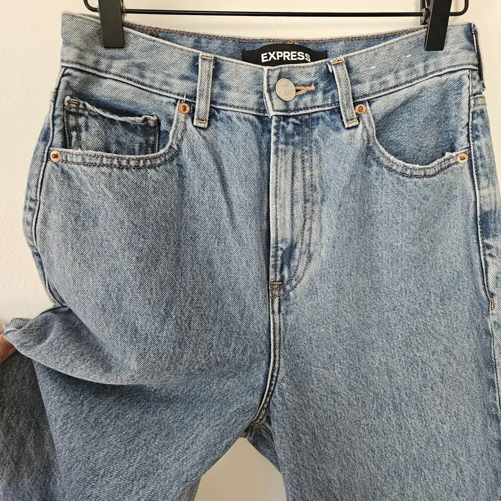 Express Super High Rise Mom Jeans‎ Women's 2 Raw Hem Straigh Leg